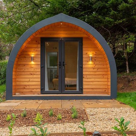 The Plough Inn Cabins Ramsden 外观 照片