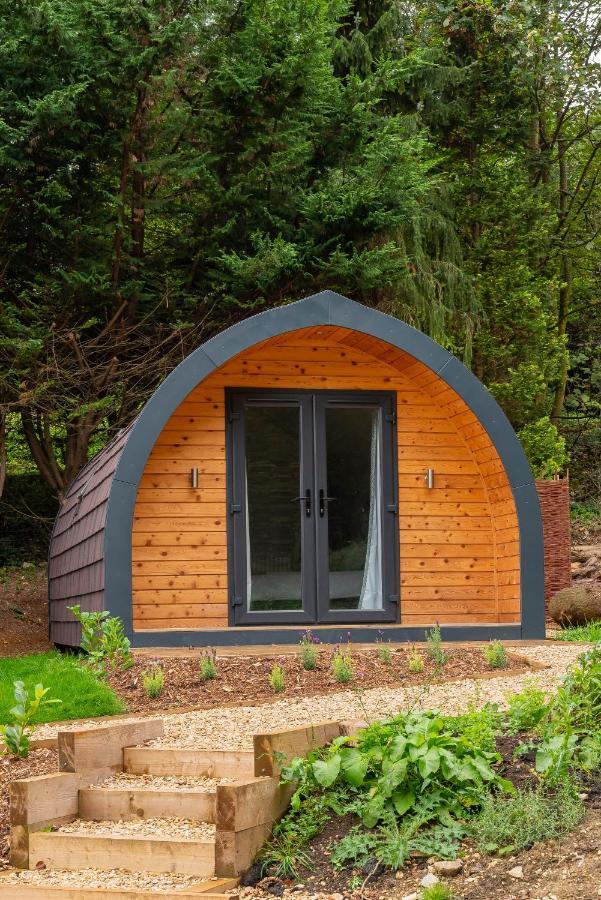 The Plough Inn Cabins Ramsden 外观 照片